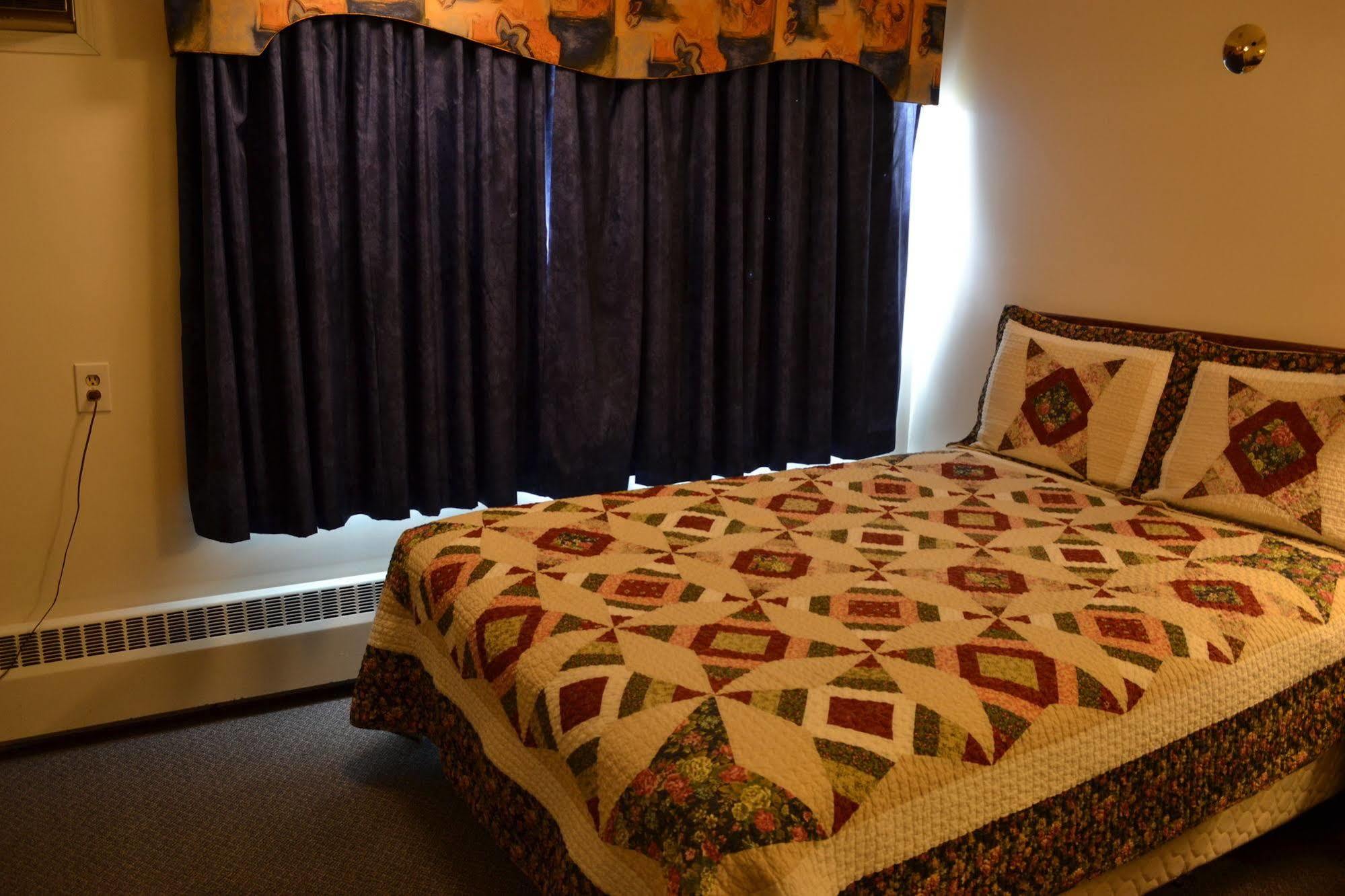 Ranchmen Motel Medicine Hat Exterior photo